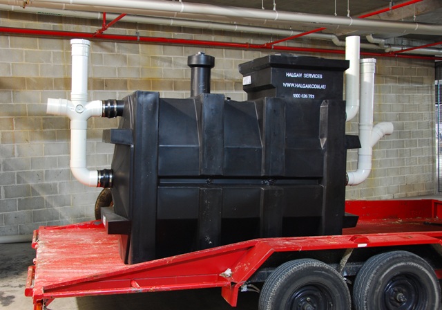 Grease Trap 2000 Litre Above/ Below Ground Poly System